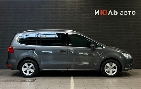 Volkswagen Sharan II, 2013 год, 1 445 000 рублей, 4 фотография