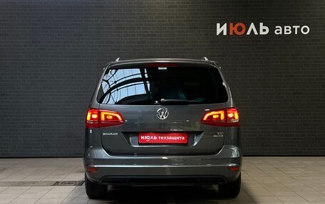 Volkswagen Sharan II, 2013 год, 1 445 000 рублей, 6 фотография