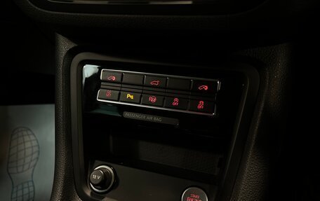 Volkswagen Sharan II, 2013 год, 1 445 000 рублей, 18 фотография