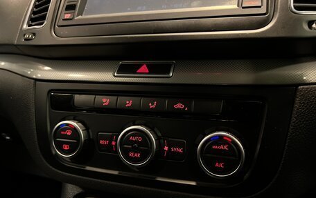 Volkswagen Sharan II, 2013 год, 1 445 000 рублей, 17 фотография