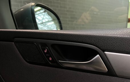 Volkswagen Sharan II, 2013 год, 1 445 000 рублей, 21 фотография