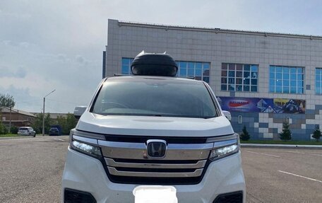 Honda Stepwgn IV, 2018 год, 2 398 000 рублей, 1 фотография