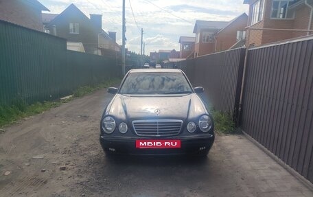 Mercedes-Benz E-Класс, 2001 год, 470 000 рублей, 17 фотография