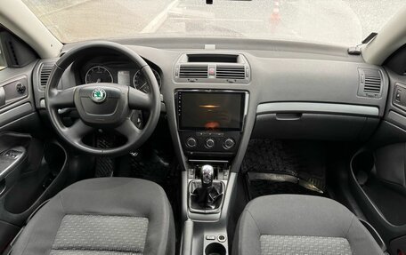 Skoda Octavia, 2011 год, 850 000 рублей, 9 фотография