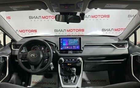 Toyota RAV4, 2019 год, 2 879 000 рублей, 9 фотография