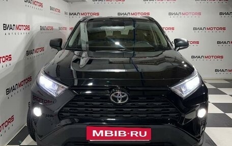 Toyota RAV4, 2019 год, 2 879 000 рублей, 3 фотография