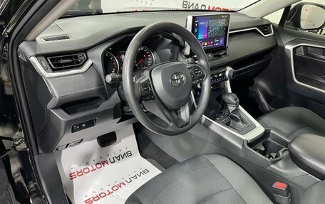 Toyota RAV4, 2019 год, 2 879 000 рублей, 23 фотография