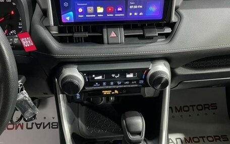 Toyota RAV4, 2019 год, 2 879 000 рублей, 18 фотография