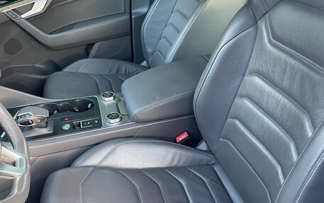 Volkswagen Touareg III, 2019 год, 4 200 000 рублей, 7 фотография
