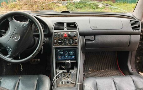 Mercedes-Benz CLK-Класс, 2001 год, 550 000 рублей, 14 фотография