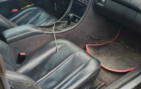 Mercedes-Benz CLK-Класс, 2001 год, 550 000 рублей, 12 фотография