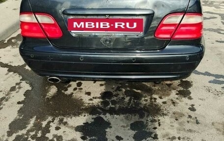 Mercedes-Benz CLK-Класс, 2001 год, 550 000 рублей, 2 фотография