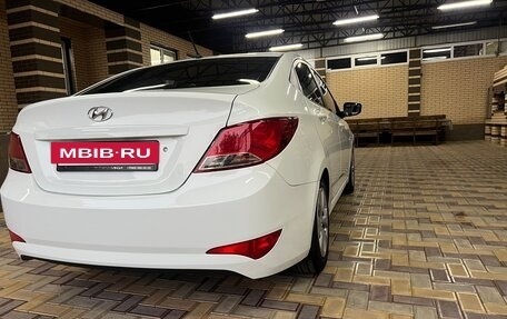 Hyundai Solaris II рестайлинг, 2015 год, 870 000 рублей, 5 фотография