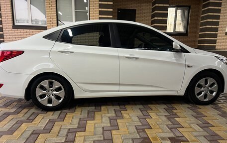 Hyundai Solaris II рестайлинг, 2015 год, 870 000 рублей, 8 фотография