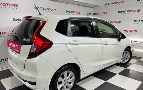 Honda Fit III, 2018 год, 1 220 000 рублей, 2 фотография