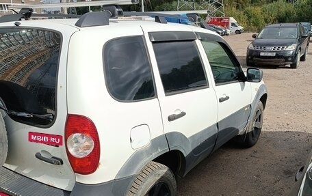 Chevrolet Niva I рестайлинг, 2018 год, 800 000 рублей, 3 фотография