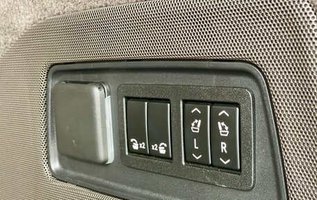 Cadillac Escalade V, 2021 год, 11 000 000 рублей, 8 фотография