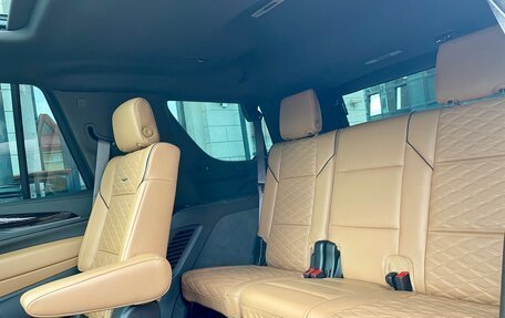 Cadillac Escalade V, 2021 год, 11 000 000 рублей, 23 фотография