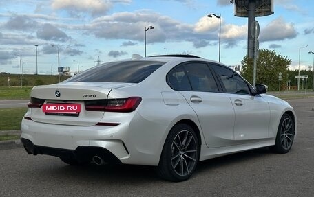 BMW 3 серия, 2019 год, 3 150 000 рублей, 13 фотография
