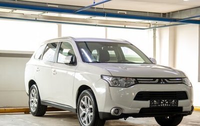 Mitsubishi Outlander III рестайлинг 3, 2013 год, 1 200 000 рублей, 1 фотография