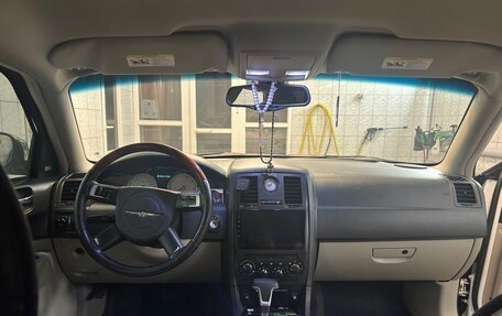 Chrysler 300C II, 2005 год, 1 500 000 рублей, 4 фотография