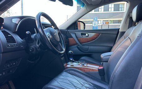 Infiniti QX70, 2016 год, 2 450 000 рублей, 9 фотография