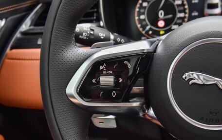 Jaguar XF II, 2024 год, 5 270 000 рублей, 14 фотография