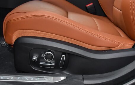 Jaguar XF II, 2024 год, 5 270 000 рублей, 17 фотография