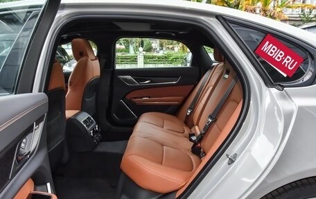 Jaguar XF II, 2024 год, 5 270 000 рублей, 18 фотография