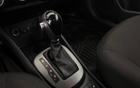 KIA Rio III рестайлинг, 2015 год, 990 000 рублей, 13 фотография