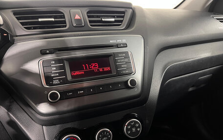 KIA Rio III рестайлинг, 2015 год, 990 000 рублей, 12 фотография