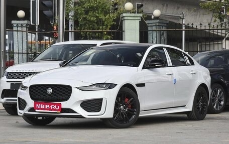 Jaguar XE I рестайлинг, 2024 год, 3 844 000 рублей, 1 фотография