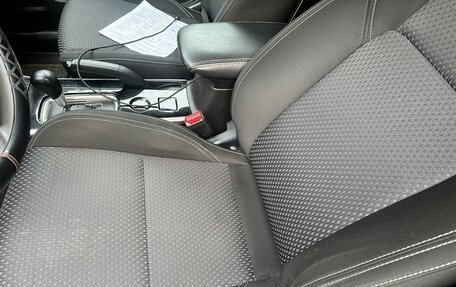 Mitsubishi Outlander III рестайлинг 3, 2020 год, 2 000 000 рублей, 6 фотография