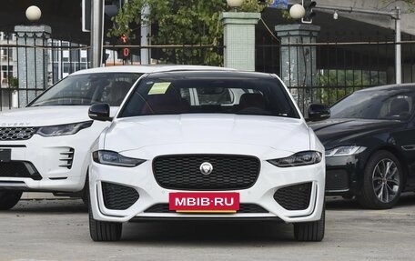 Jaguar XE I рестайлинг, 2024 год, 3 844 000 рублей, 2 фотография