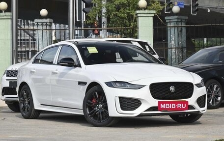 Jaguar XE I рестайлинг, 2024 год, 3 844 000 рублей, 3 фотография