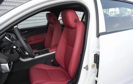 Jaguar XE I рестайлинг, 2024 год, 3 844 000 рублей, 15 фотография