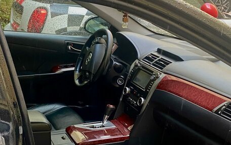 Toyota Camry, 2013 год, 1 050 000 рублей, 2 фотография