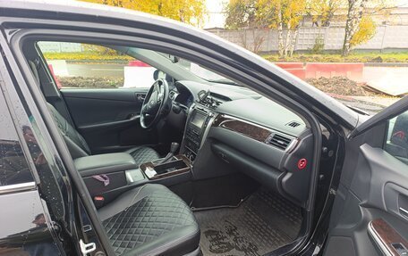 Toyota Camry, 2015 год, 2 230 000 рублей, 10 фотография