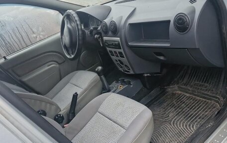 Renault Logan I, 2006 год, 160 000 рублей, 5 фотография