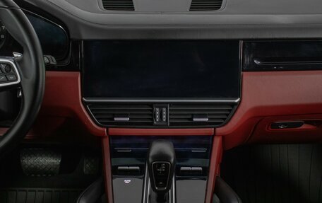Porsche Cayenne III, 2018 год, 6 950 000 рублей, 16 фотография