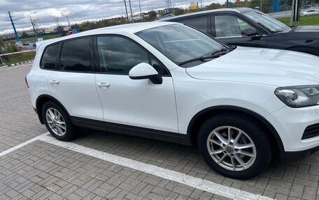 Volkswagen Touareg III, 2012 год, 1 800 000 рублей, 1 фотография