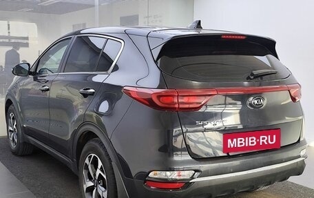 KIA Sportage IV рестайлинг, 2019 год, 1 999 000 рублей, 8 фотография