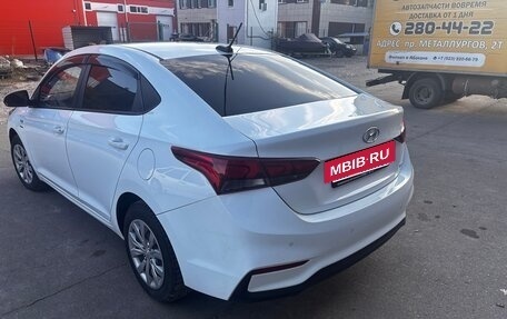 Hyundai Solaris II рестайлинг, 2019 год, 1 350 000 рублей, 5 фотография