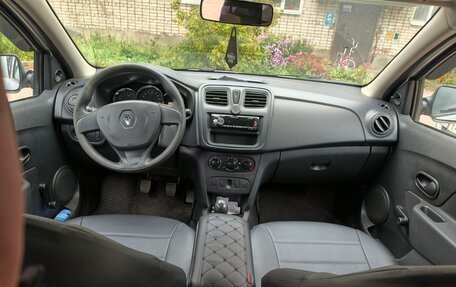 Renault Logan II, 2015 год, 560 000 рублей, 7 фотография