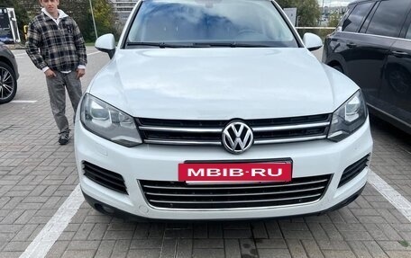 Volkswagen Touareg III, 2012 год, 1 800 000 рублей, 7 фотография
