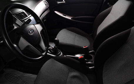 Hyundai Solaris II рестайлинг, 2012 год, 699 000 рублей, 8 фотография
