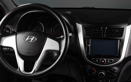 Hyundai Solaris II рестайлинг, 2012 год, 699 000 рублей, 14 фотография
