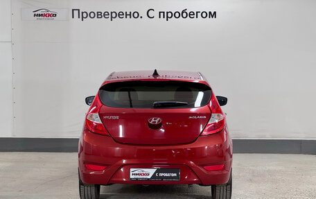 Hyundai Solaris II рестайлинг, 2012 год, 930 000 рублей, 5 фотография