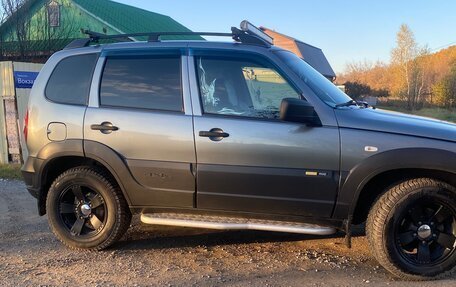 Chevrolet Niva I рестайлинг, 2016 год, 750 000 рублей, 4 фотография