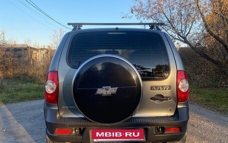 Chevrolet Niva I рестайлинг, 2016 год, 750 000 рублей, 3 фотография